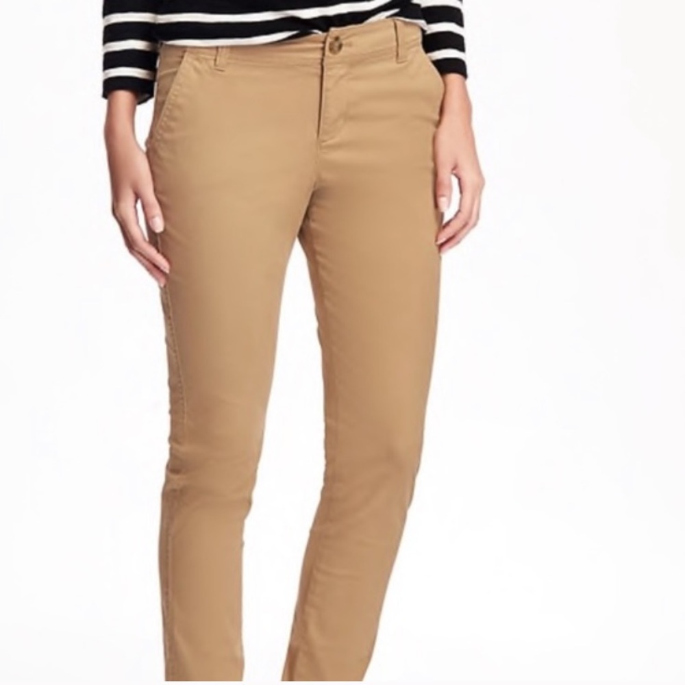 Old Navy Mid-Rise Skinny Everyday Khakis for Women